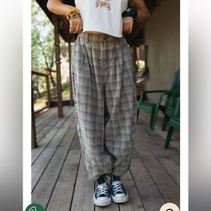 ❤️Three3️⃣Bird🐦Nest🪹 MYSTIC PLAID WIDE LEG Oli & Hali
PANTS